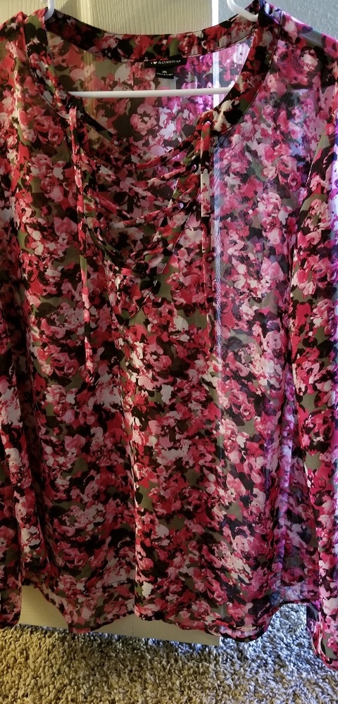 Womens floral shear long sleeve top